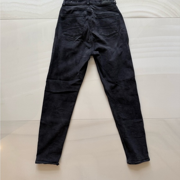 Women’s AE Stretch Curvy Mom Jean - Picture 4 of 5